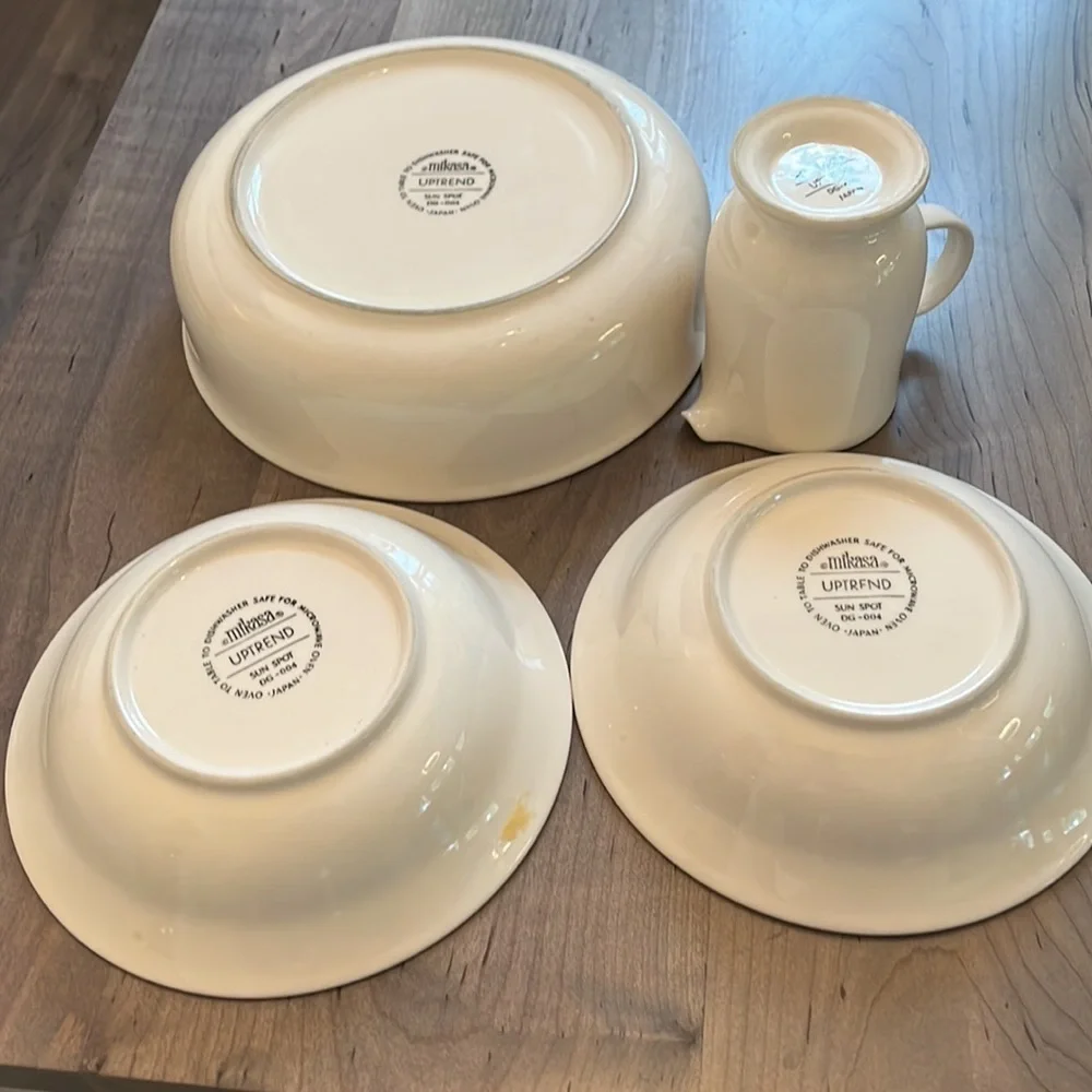 Mikasa Sunspot Uptrend Butterfly Pattern Creamer, 2 bowls and serving bowl EUC - Picture 3 of 6